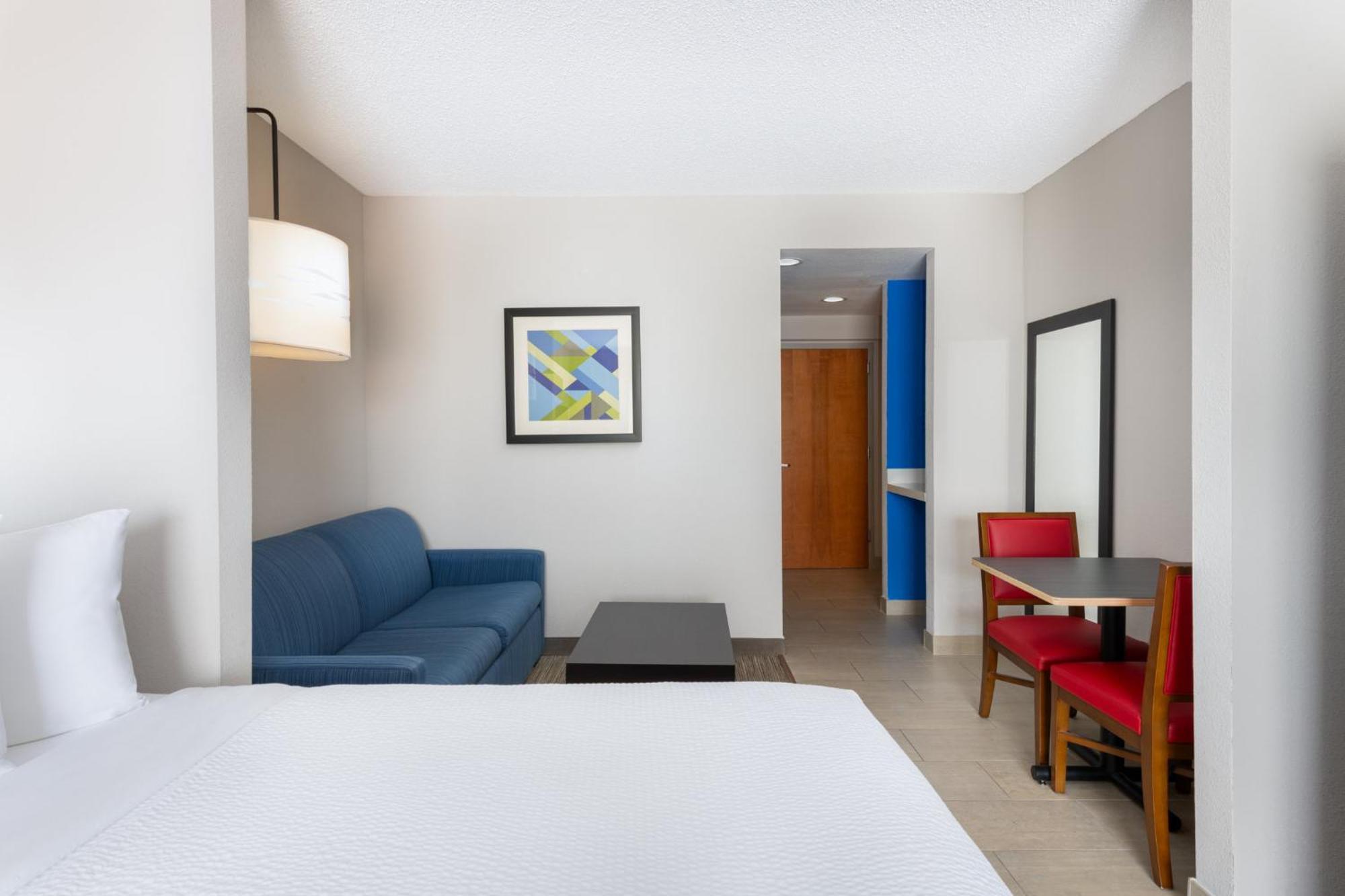 Holiday Inn Express - Spring Hill By Ihg Экстерьер фото