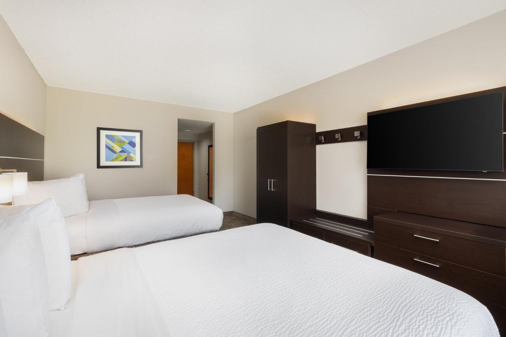 Holiday Inn Express - Spring Hill By Ihg Экстерьер фото